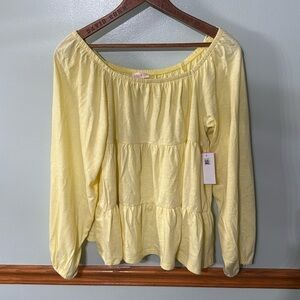 Riley and Rae long sleeve tiered top yellow. Size: Small. NWT! puff sleeve